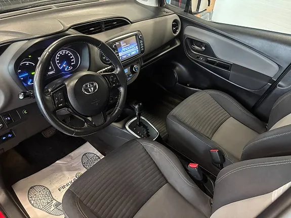 Toyota Yaris 2018 photo 4