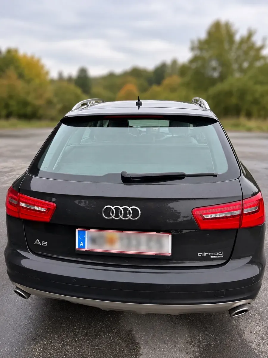 Audi A6 Allroad 2012 photo 2