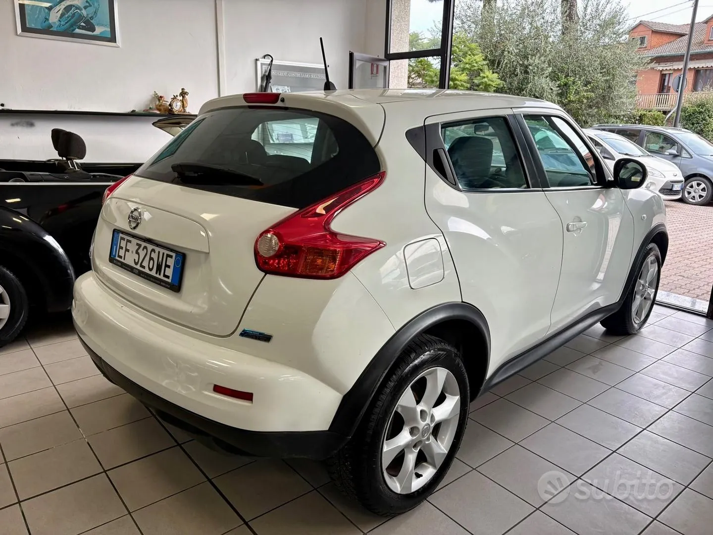 Nissan Juke 2012 photo 3
