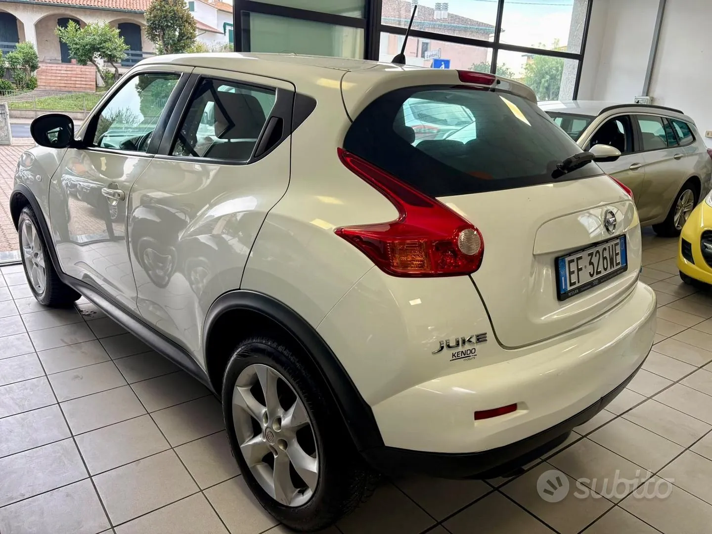 Nissan Juke 2012 photo 4
