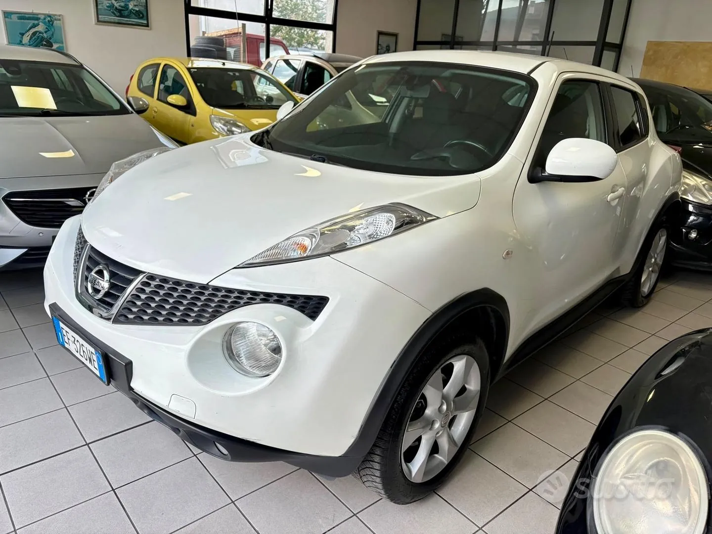 Nissan Juke 2012 photo 2