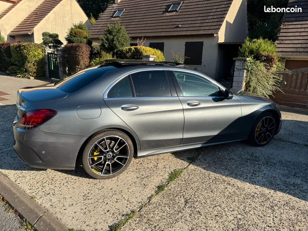Mercedes-Benz C-Class 2019 photo 2