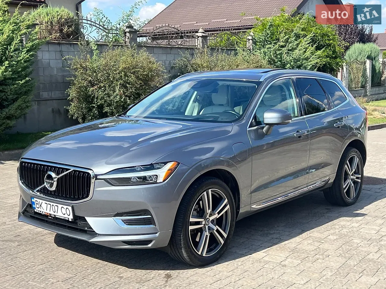 Volvo Xc60 2020 photo 2