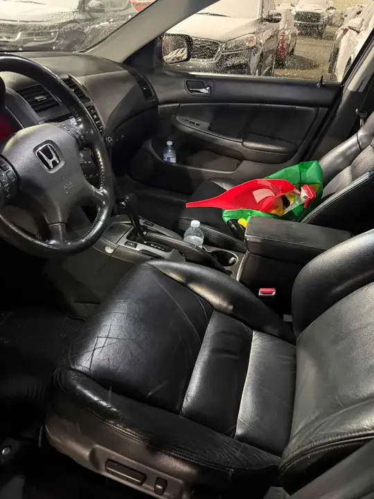 Honda Accord 2005 photo 4