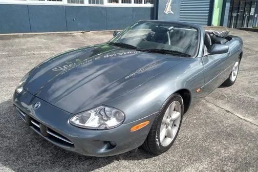 Jaguar Xk8