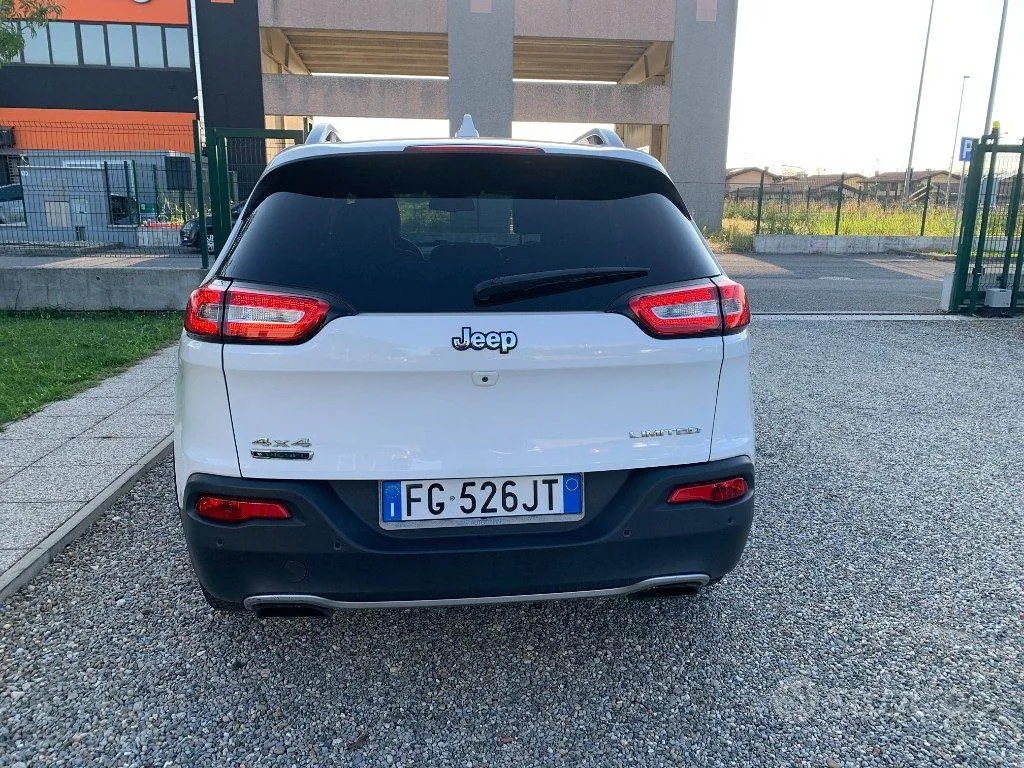 Jeep Cherokee 2017 photo 4