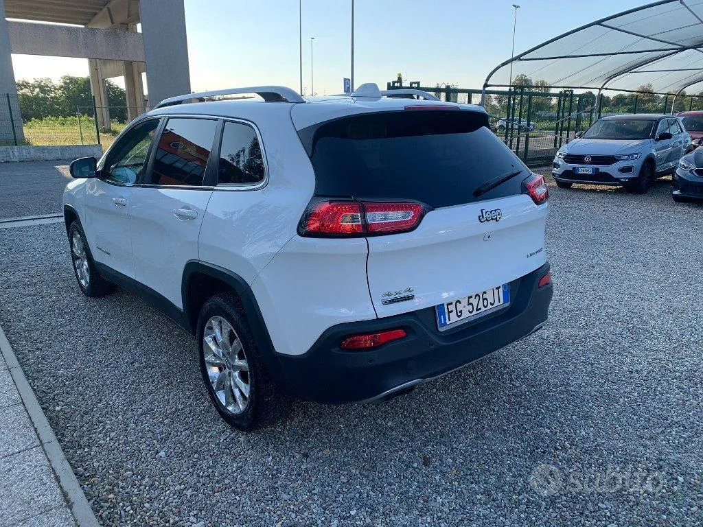 Jeep Cherokee 2017 photo 3