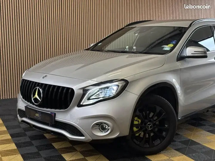 Mercedes-Benz Gla 2017 photo 2
