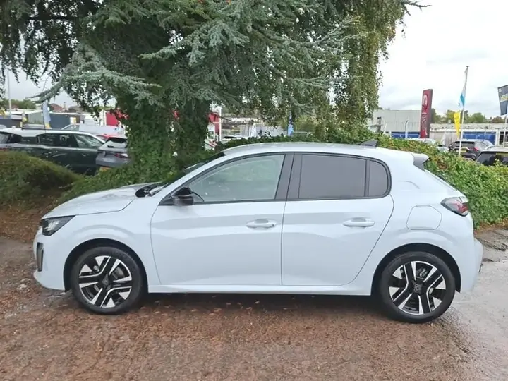 Peugeot 208 2025 photo 4