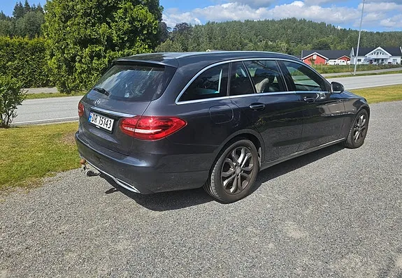 Mercedes-Benz C180