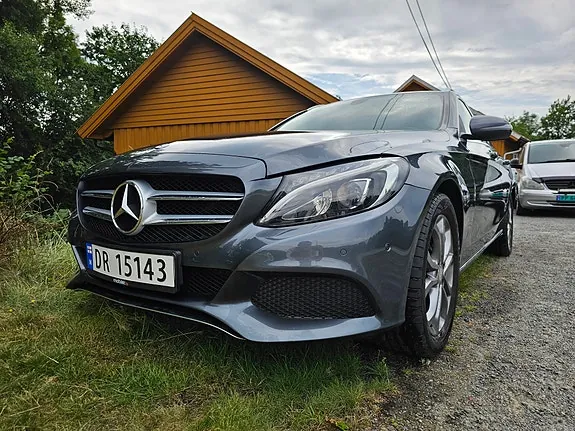 Mercedes-Benz C180 2015 photo 2