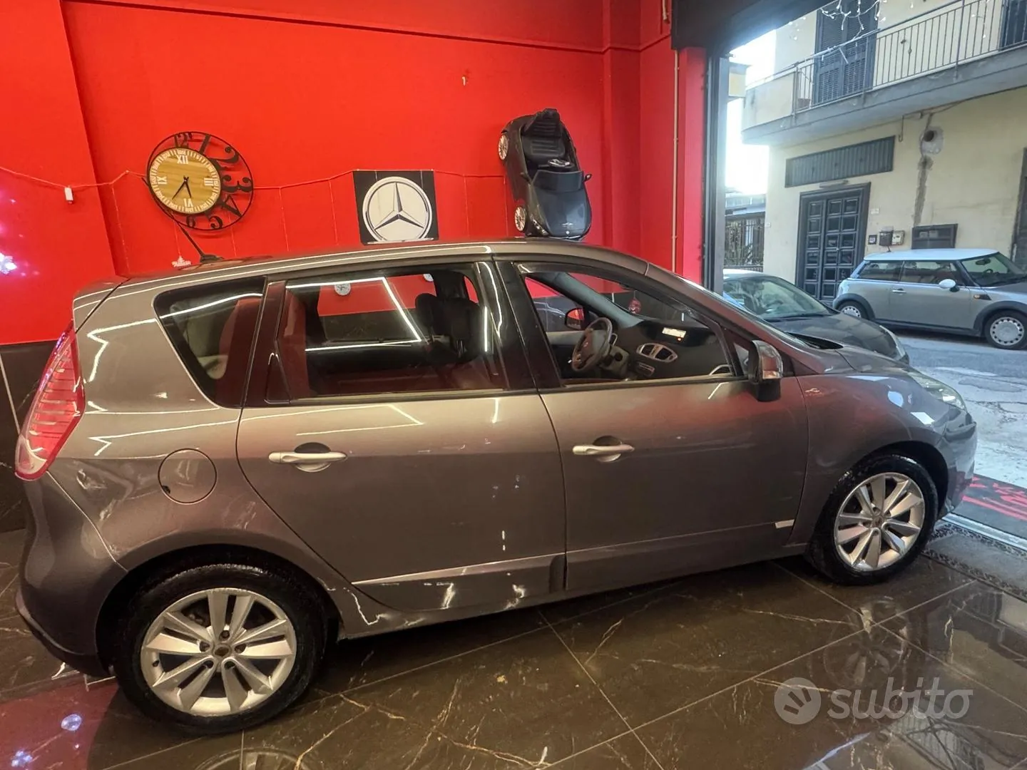 Renault Scenic 2010 photo 4