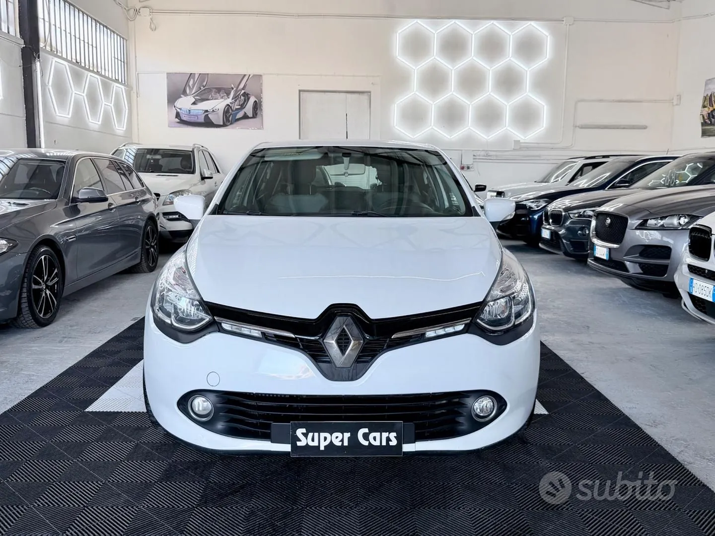 Renault Clio 2013 photo 2