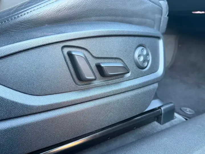 Audi Q5 2017 photo 3