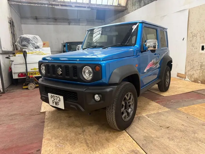 Suzuki Jimny 2023 photo 4