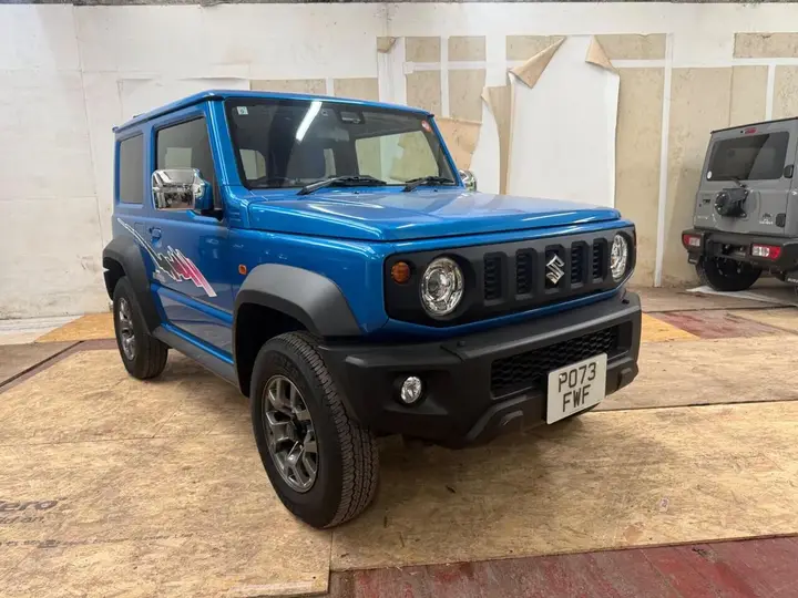 Suzuki Jimny 2023 photo 5