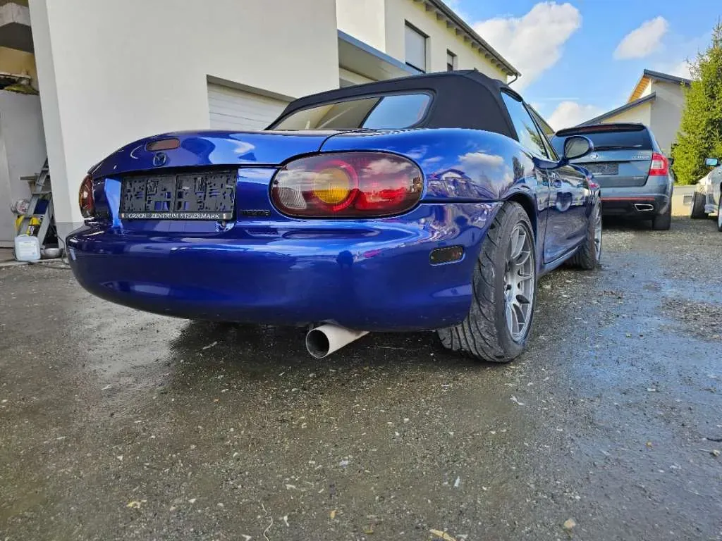 Mazda Mx-5 1999 photo 2