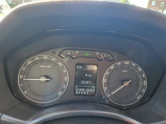 Skoda Octavia 2008 photo 3