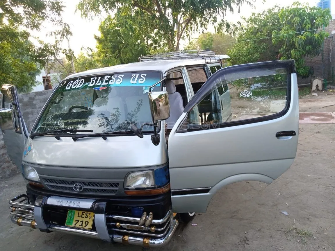 Toyota Hiace