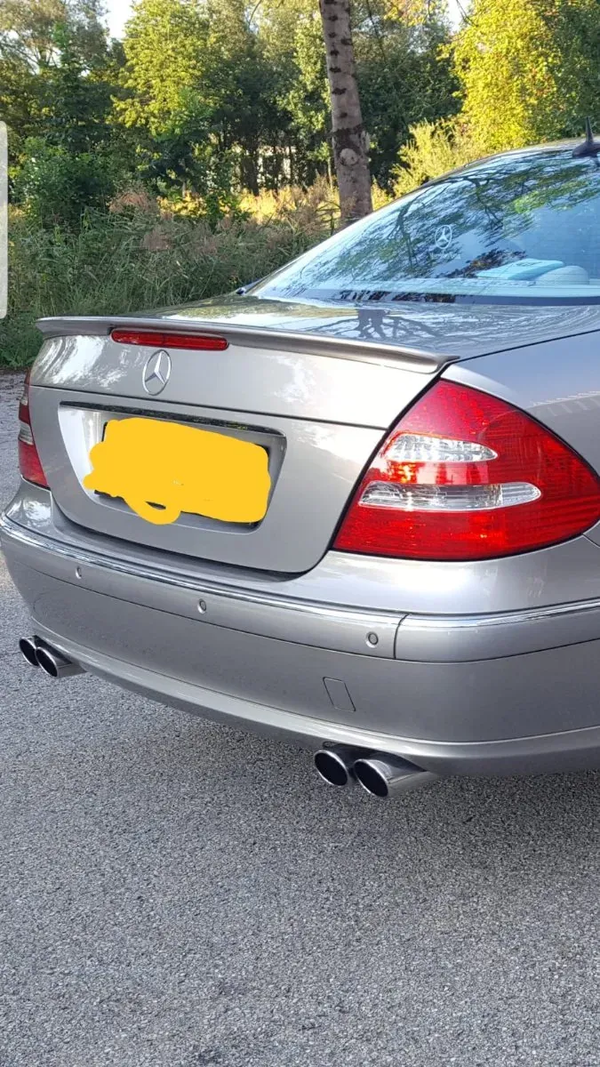 Mercedes-Benz Eklasse 2003 photo 2