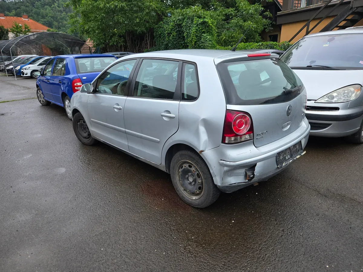Volkswagen Polo 2007 photo 2