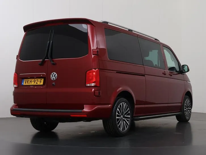 Volkswagen Transporter 2021 photo 2