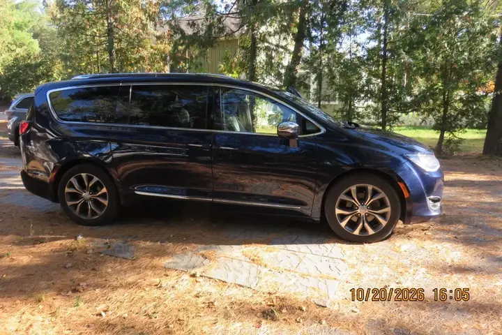 Chrysler Pacifica 2017 photo 4