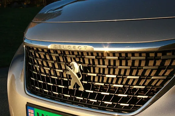Peugeot 5008 2018 photo 5