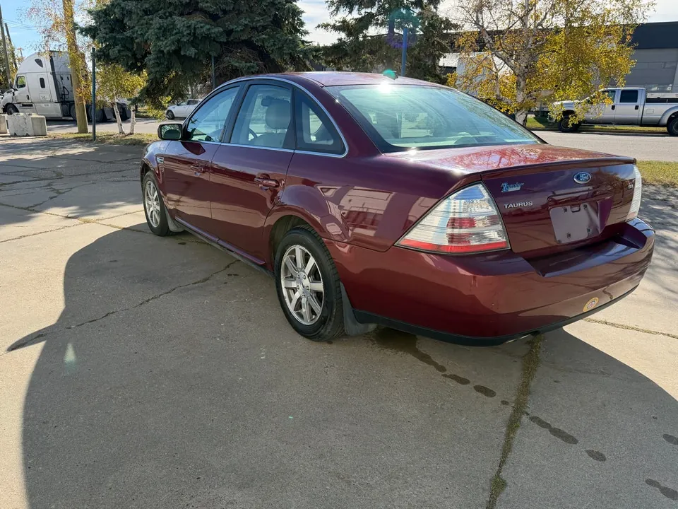 Ford Taurus 2008 photo 4