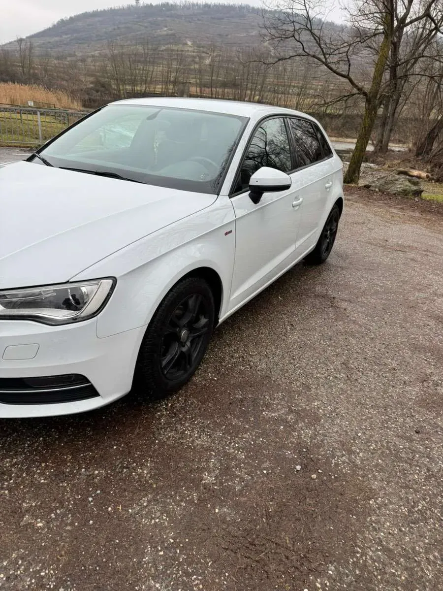 Audi A3 2013 photo 3