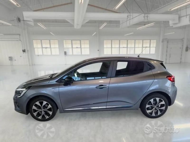 Renault Clio 2023 photo 5