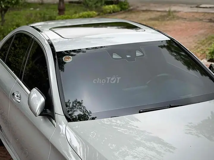 Mercedes-Benz C-Class 2017 photo 2