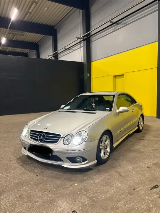 Mercedes-Benz Clk 320 2002 photo 2