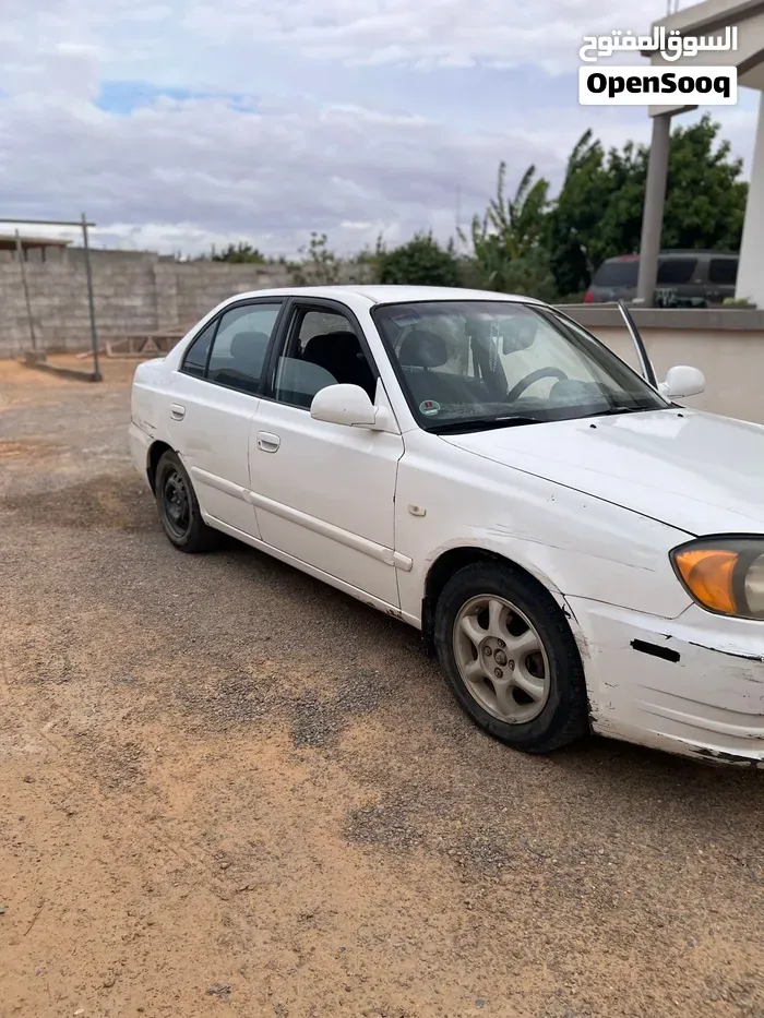 Hyundai Verna 2005 photo 5