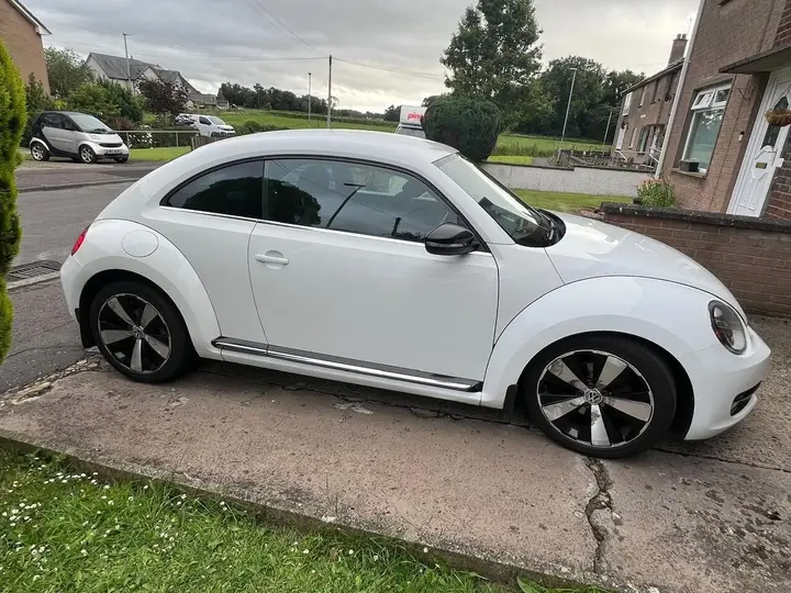 Volkswagen Beetle 2015 photo 3