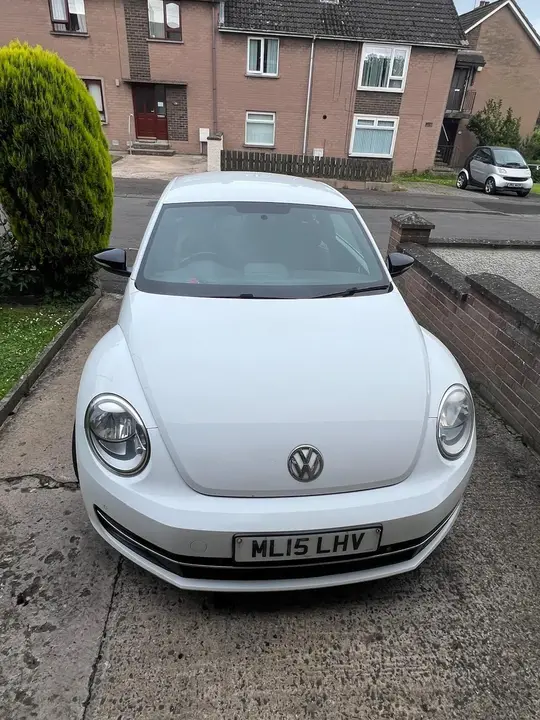 Volkswagen Beetle 2015 photo 2