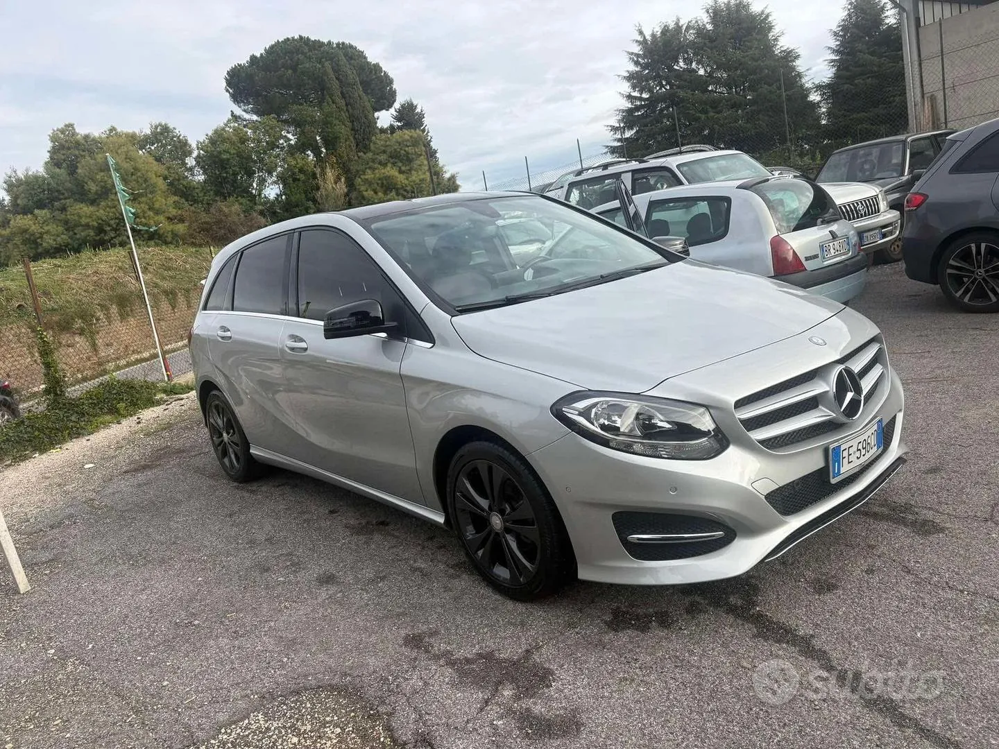Mercedes-Benz B-Class 2016 photo 3