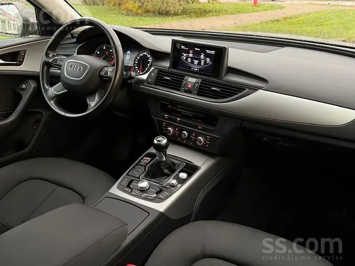 Audi A6 Avant 2012 photo 5