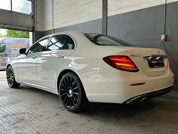 Mercedes-Benz E-Class 2017 photo 3