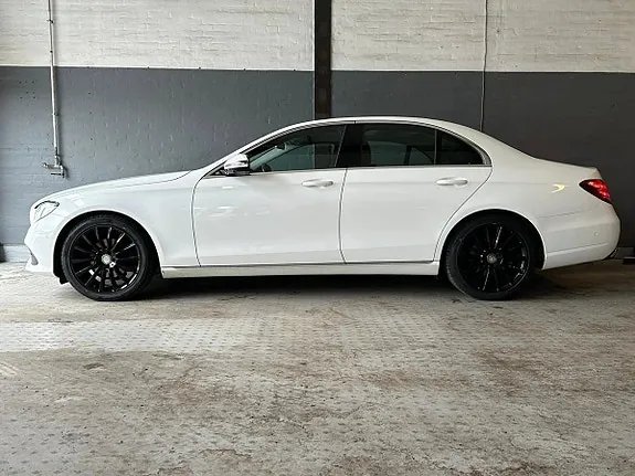 Mercedes-Benz E-Class 2017 photo 2