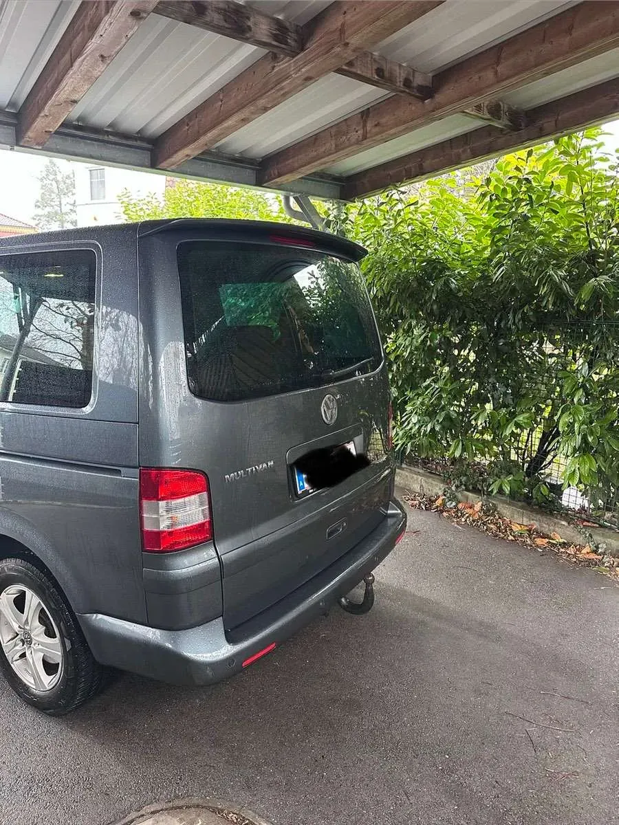 Volkswagen T5 2006 photo 2