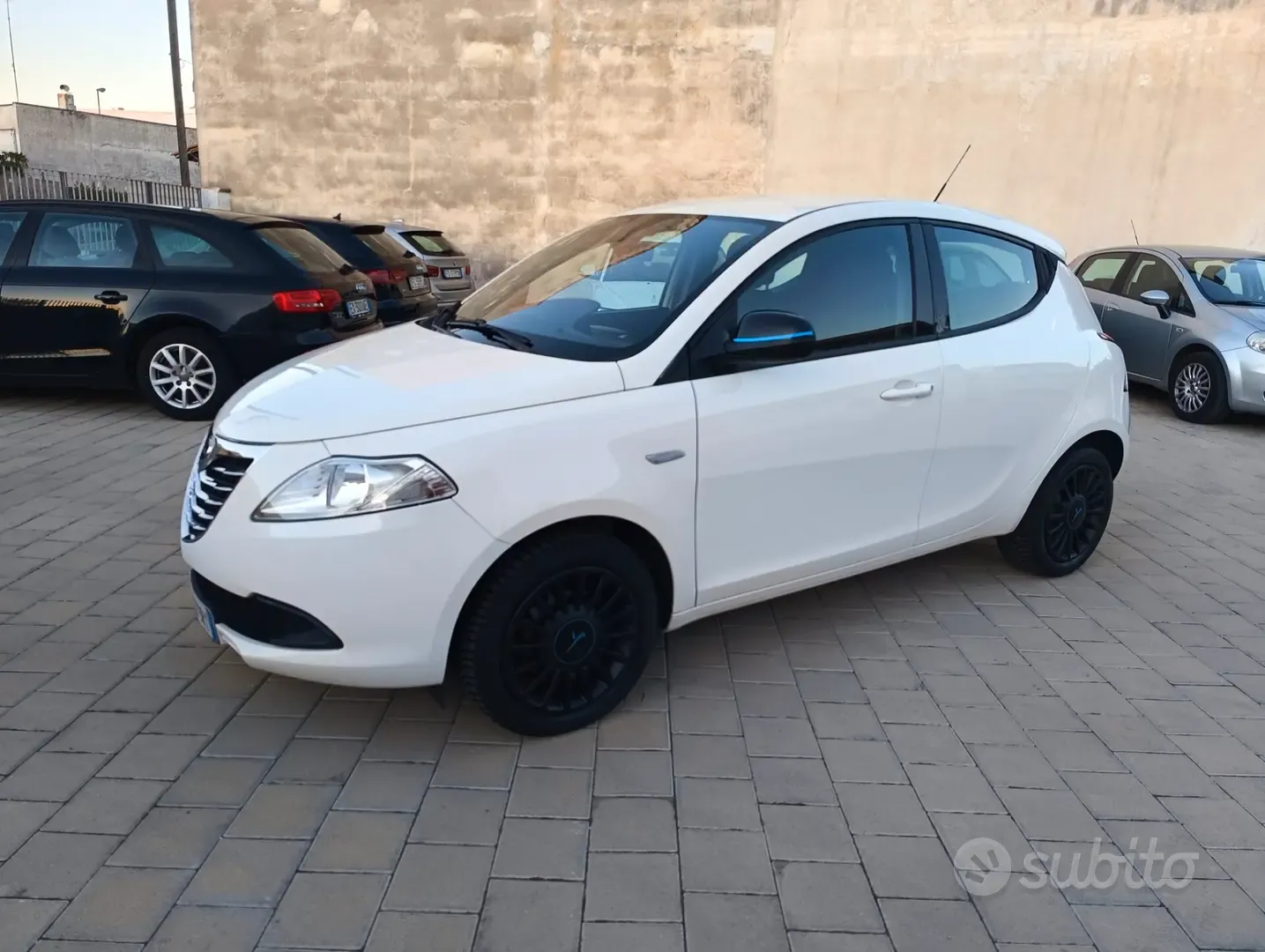Lancia Ypsilon