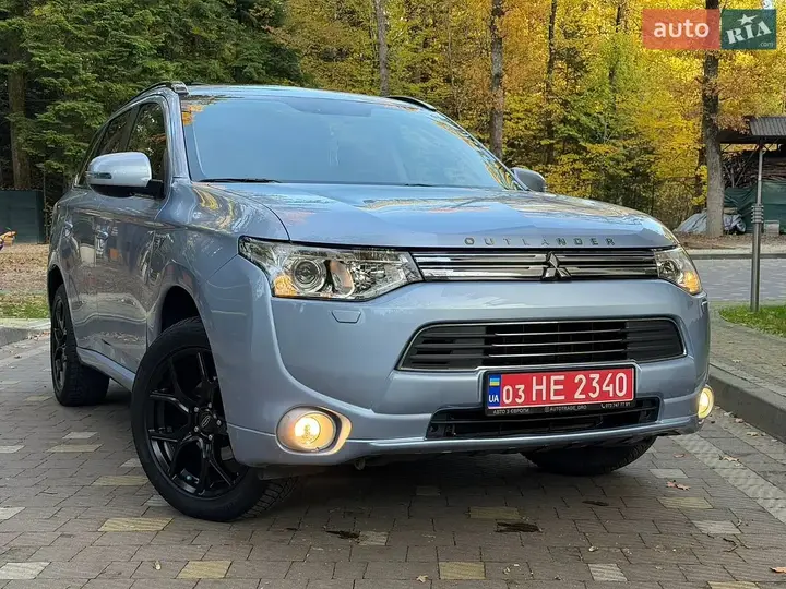 Mitsubishi Outlander 2013 photo 5