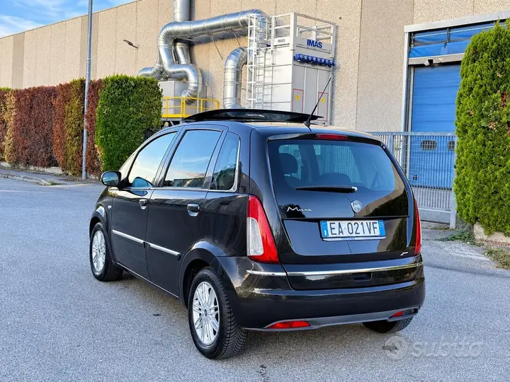 Lancia Musa 2010 photo 5