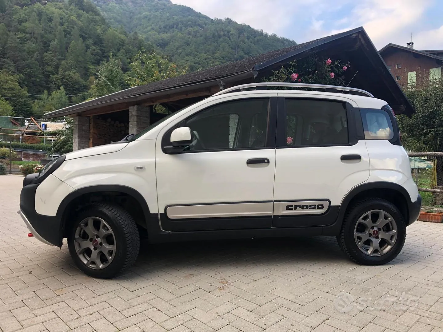 Fiat Panda Cross 2016 photo 2