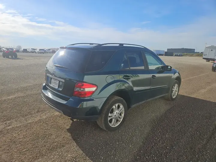 Mercedes-Benz M-Class 2006 photo 4