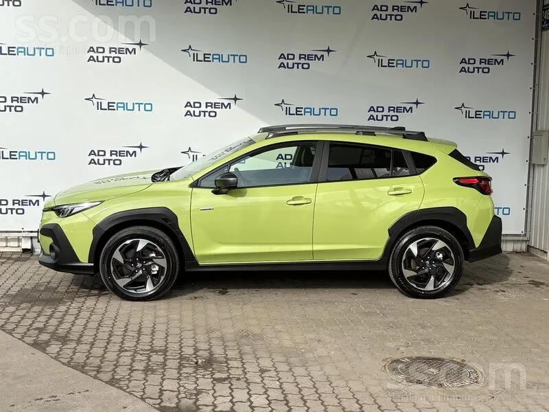 Subaru Crosstrek 2026 photo 2
