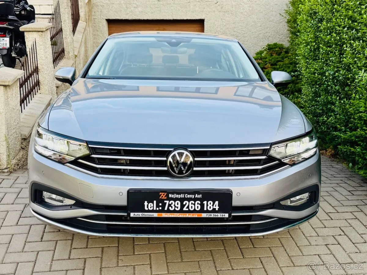Volkswagen Passat 2022 photo 2
