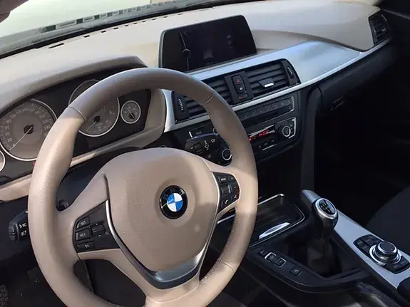 BMW 320D 2012 photo 4