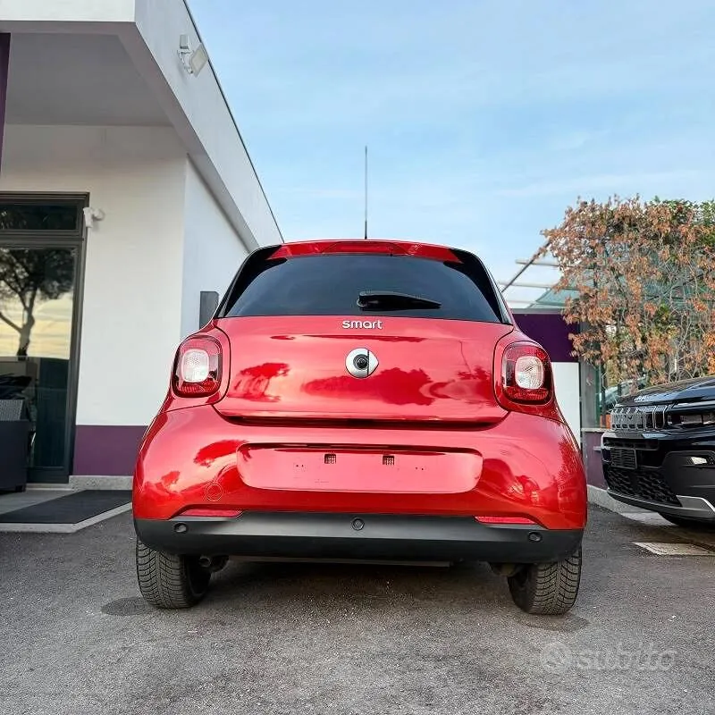 Smart Forfour 2019 photo 5
